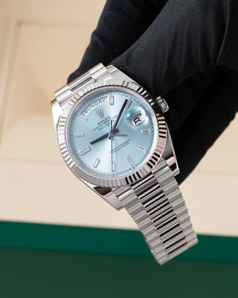 Rolex | Day-Date | 228236 | Platinum | 40 mm | Blue | Automatic