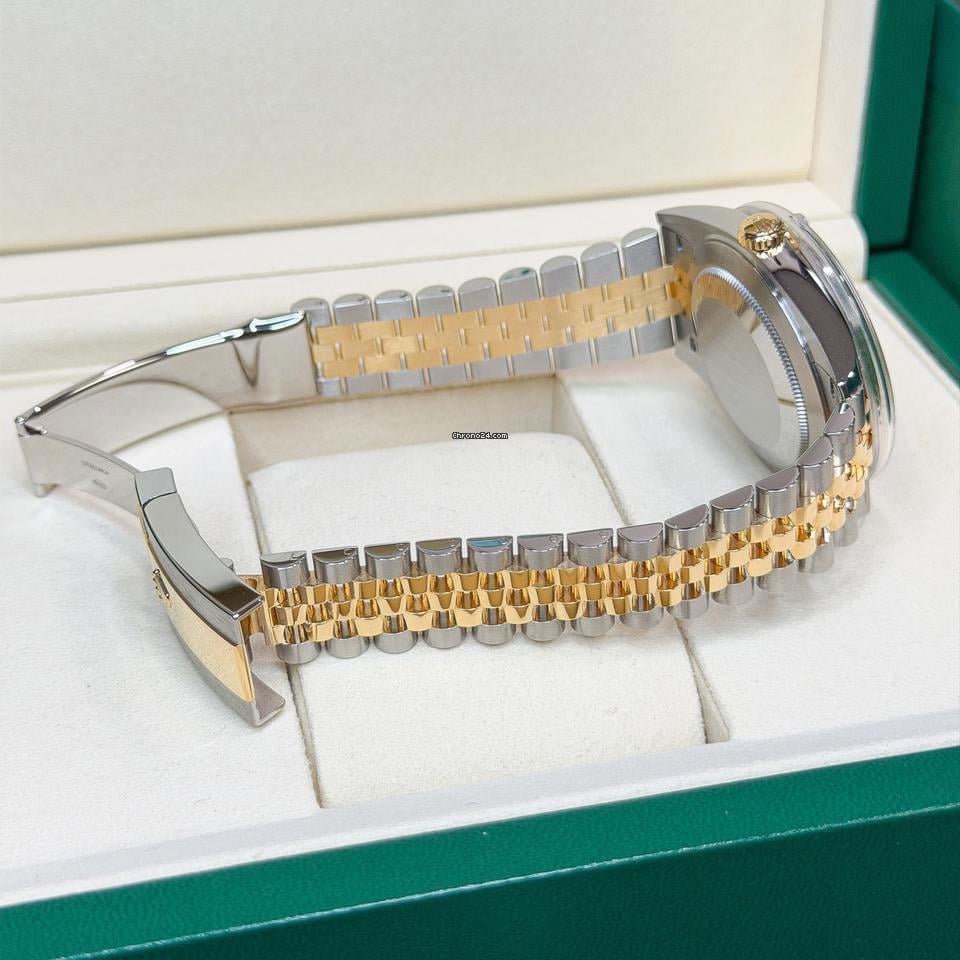 Rolex | Datejust | 126333 | Gold/Steel | 41 x 49 mm | Gold/Steel | Black | Automatic