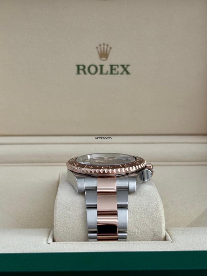 Rolex | GMT-Master II | 126711CHNR | Steel | 40 mm | Gold/Steel | Black | Automatic