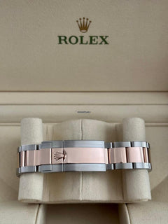 Rolex | GMT-Master II | 126711CHNR | Steel | 40 mm | Gold/Steel | Black | Automatic