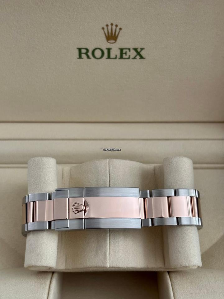 Rolex | GMT-Master II | 126711CHNR | Steel | 40 mm | Gold/Steel | Black | Automatic