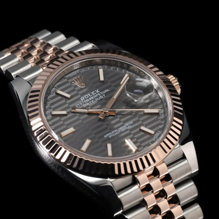 Rolex | Datejust | 126331 | Steel | 41 mm | Rose gold | Grey | Automatic