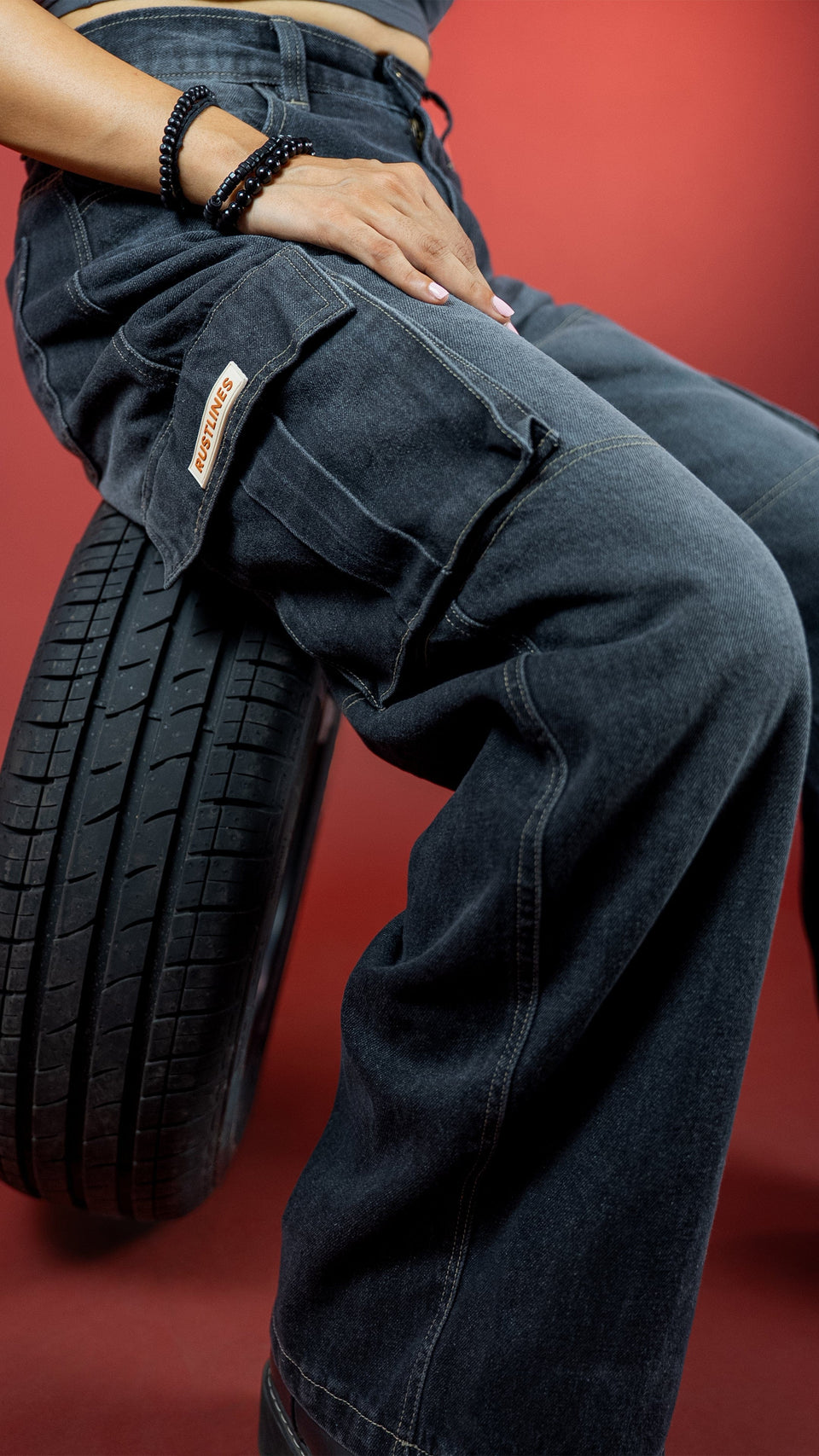 CARBON BLACK DENIM WOMEN'S CARGO
