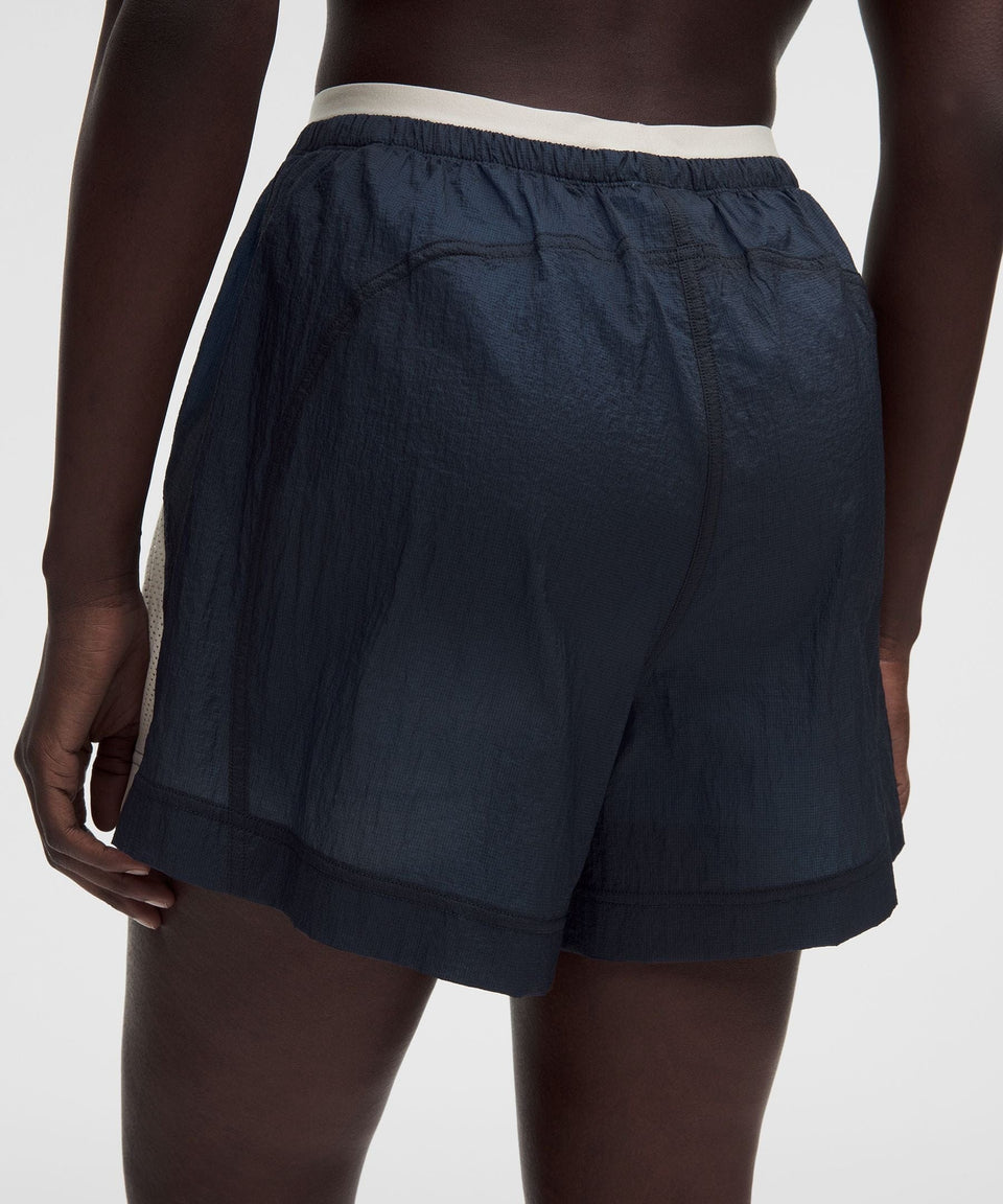 Lululemon Women's License to Train Textured High-Rise Short 4"