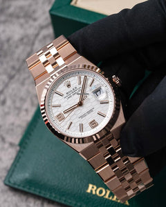 Rolex | Land-Dweller | 127335 | Rose gold | 40 mm | White | Automatic