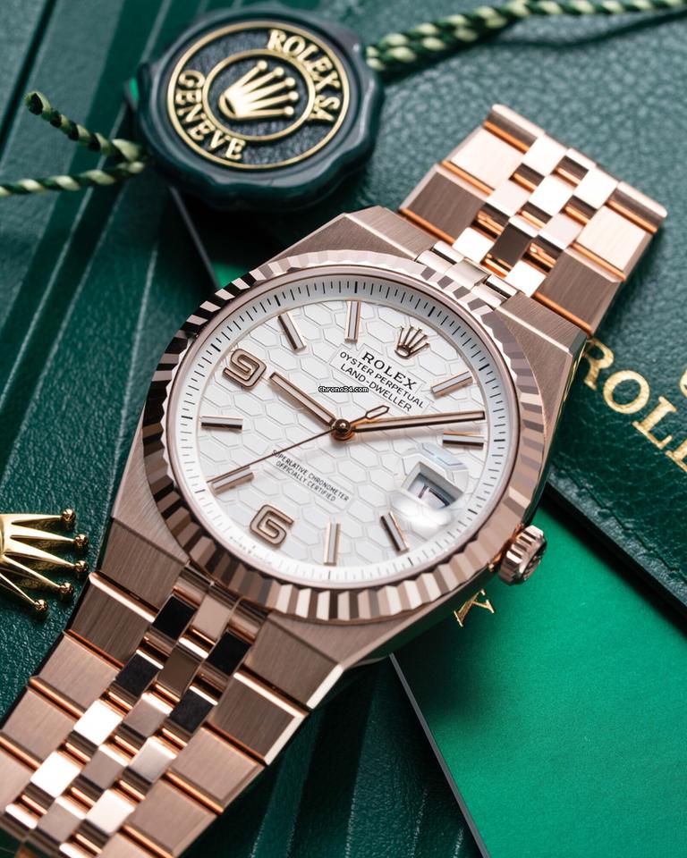 Rolex | Land-Dweller | 127335 | Rose gold | 40 mm | White | Automatic