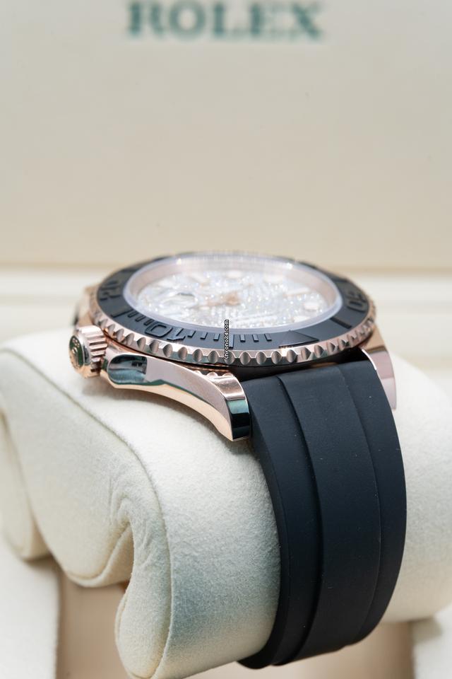 Rolex | Yacht-Master | 126655 | Rose gold | 40 mm | Rubber | Silver | Automatic