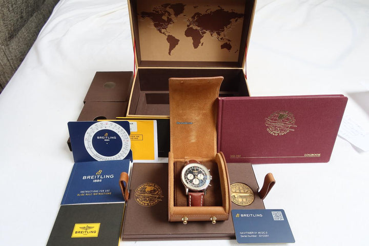 Breitling Navitimer 01 46 DC-3 Chronograph automatique Edition limitée 1/500. set complet neuf jamais portée
