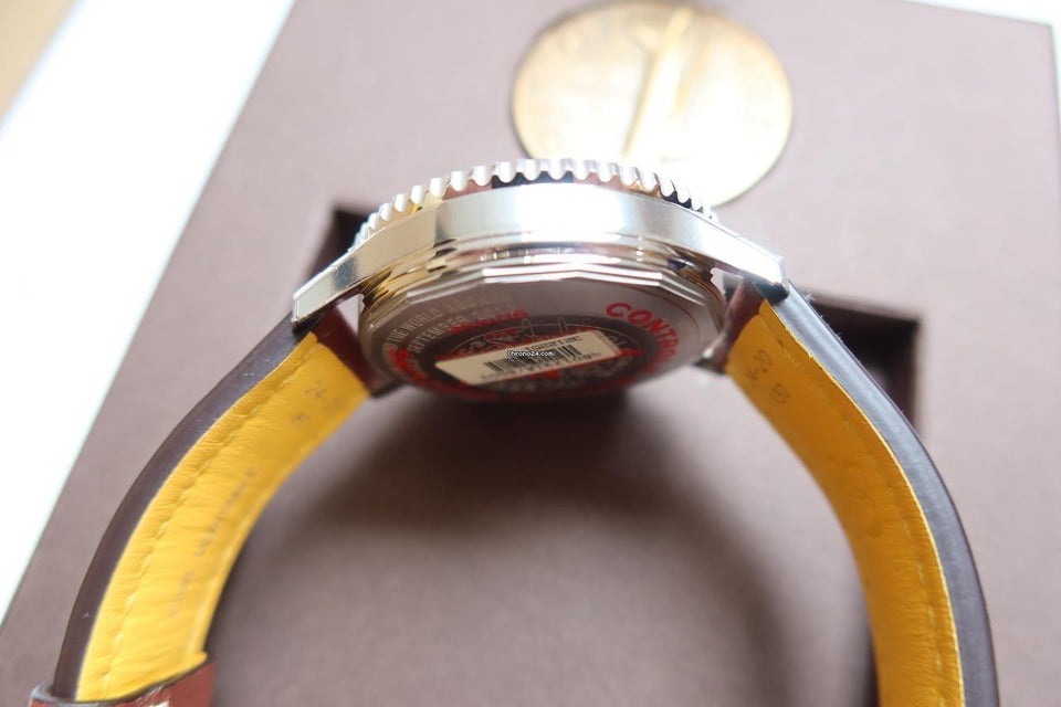Breitling Navitimer 01 46 DC-3 Chronograph automatique Edition limitée 1/500. set complet neuf jamais portée