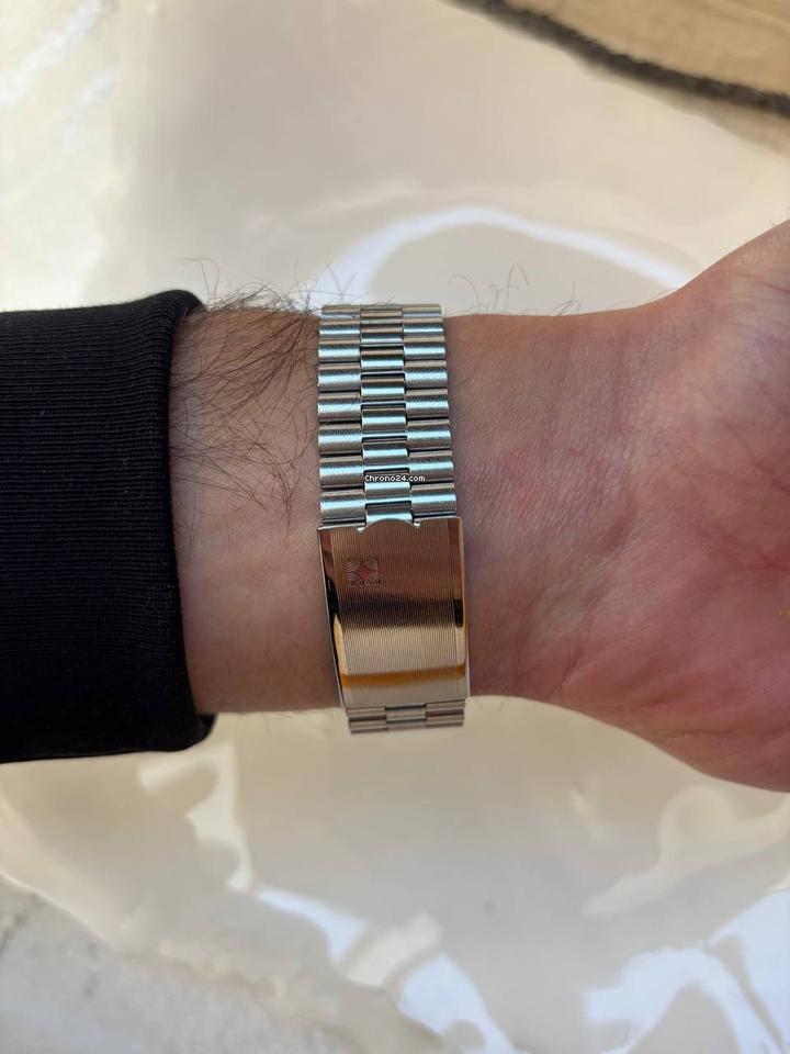 Omega Genève