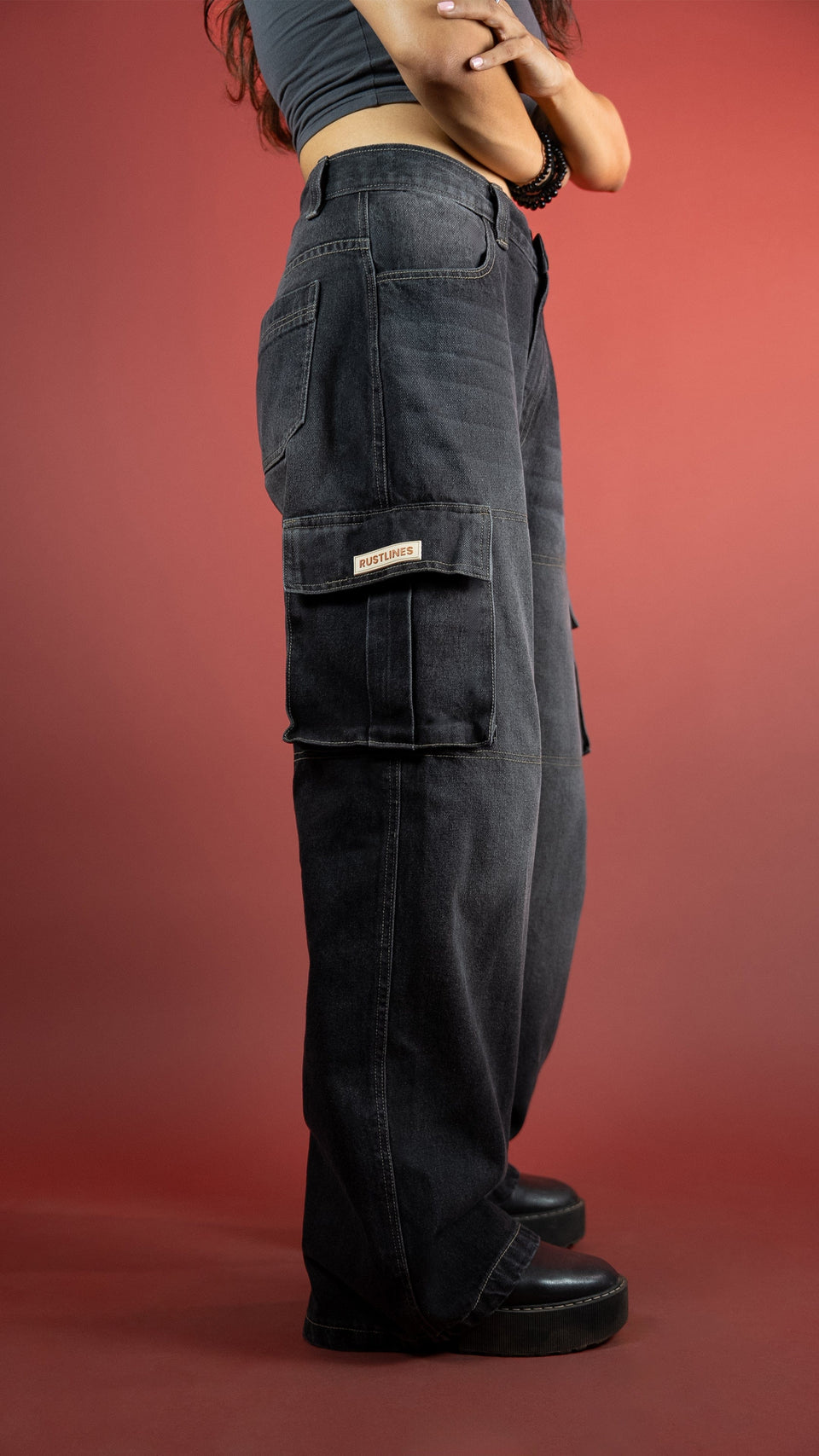 CARBON BLACK DENIM WOMEN'S CARGO