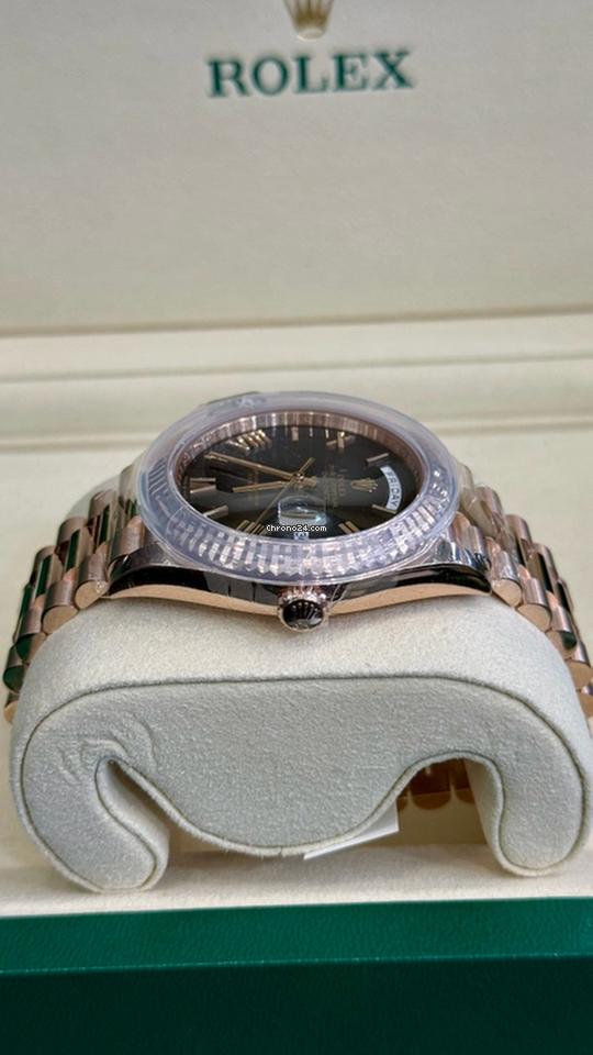 Rolex | Day-Date | 228235 | Rose gold | 40 mm