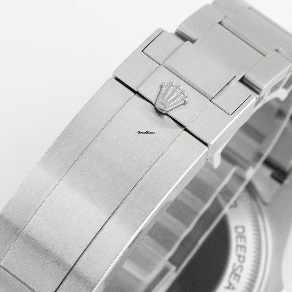 Rolex | Sea-Dweller | 136660 | Steel | Blue