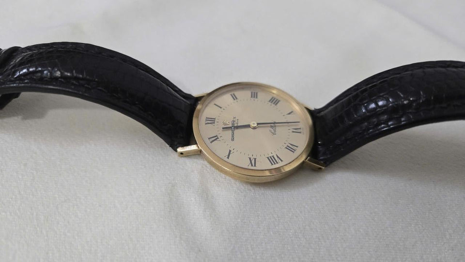 Rolex | Cellini | 4112 | Yellow gold | 31 x 37 mm | Leather | Gold | Manual winding