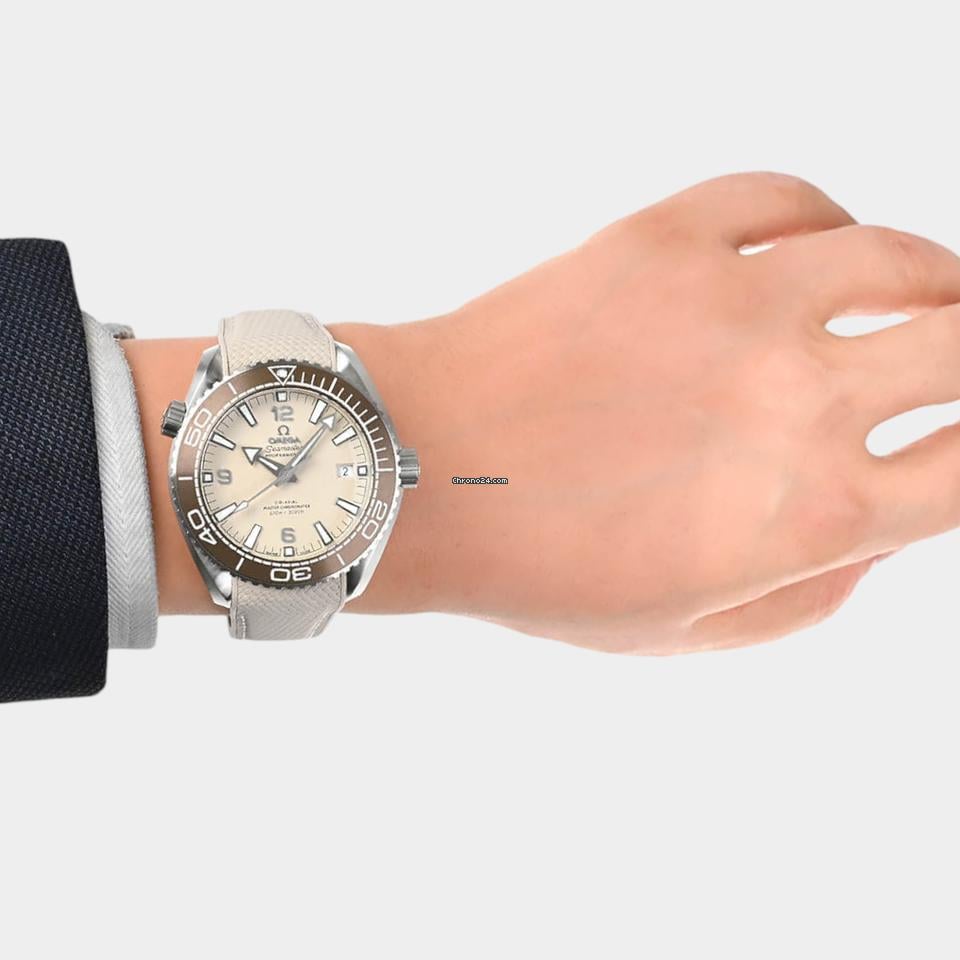 Omega Seamaster Planet Ocean Steel / 43.5 mm / Box&Papers / 215.32.44.21.09.001
