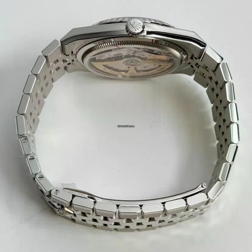 Rolex | Land-Dweller | 127336 | Platinum | 40 mm | Platinum | Blue | Automatic