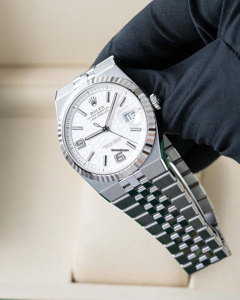 Rolex | Land-Dweller | 127334 | Steel | 40 mm | White | Automatic