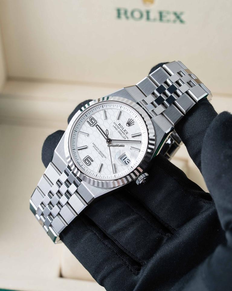 Rolex | Land-Dweller | 127334 | Steel | 40 mm | White | Automatic