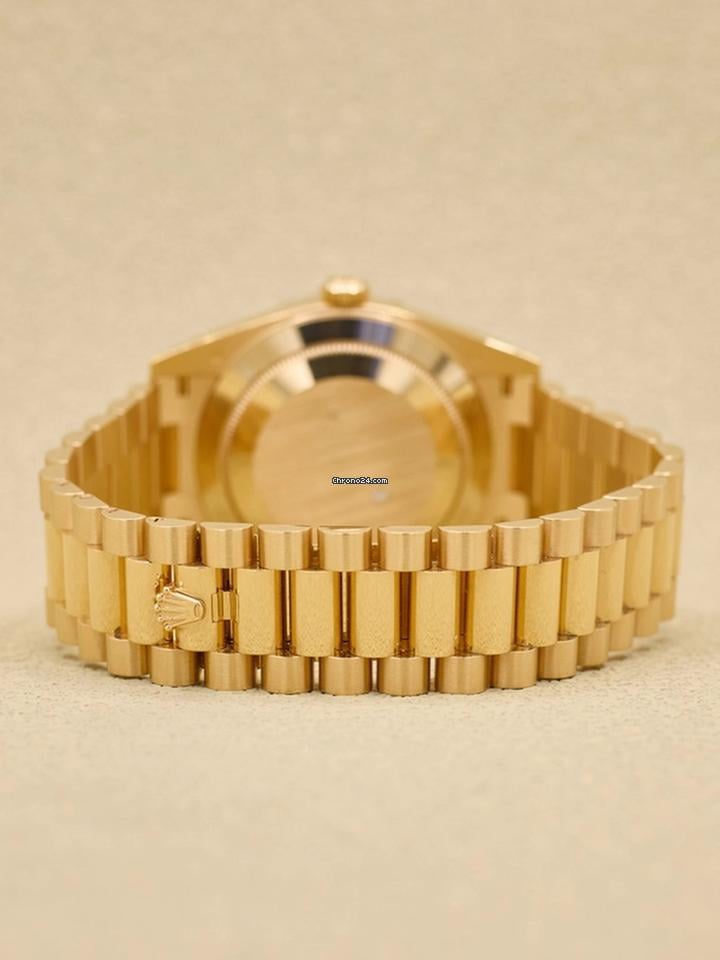 Rolex | Day-Date | 228238 | Yellow gold | 40 mm | Green