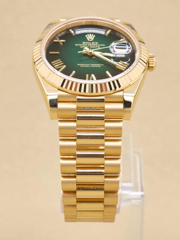 Rolex | Day-Date | 228238 | Yellow gold | 40 mm | Green
