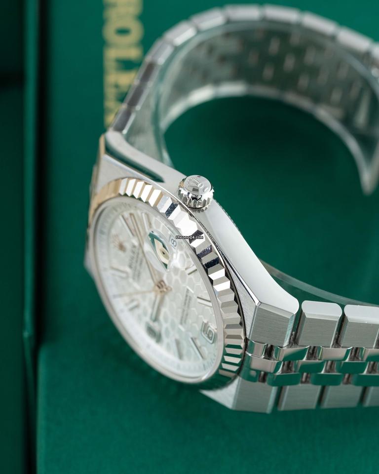 Rolex | Land-Dweller | 127234 | Steel | 36 mm | White | Automatic