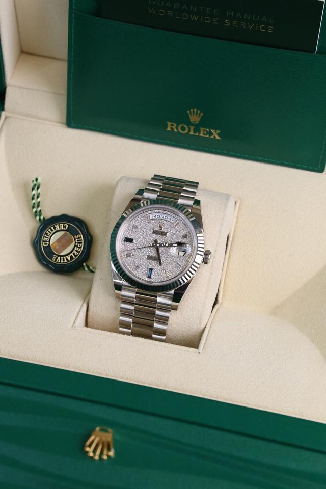 Rolex | Day-Date | 228236 | Platinum | 40 mm | Platinum | Silver | Automatic