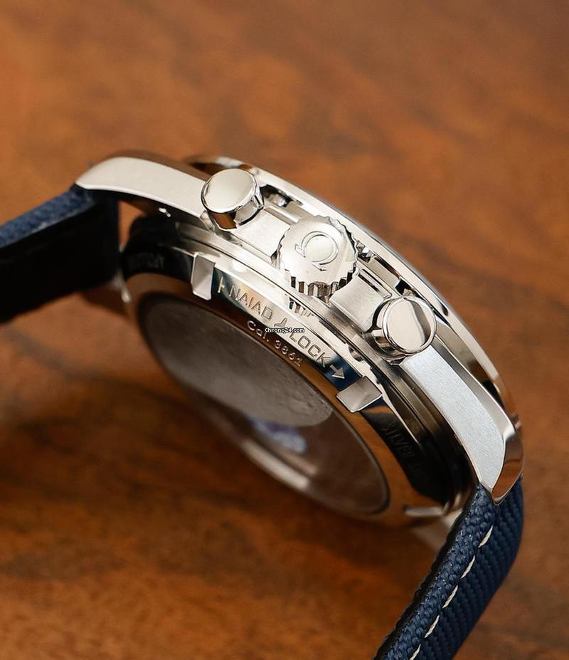 Omega Speedmaster Professional Moonwatch“Silver Snoopy Award” 50th Anniversary UNWORN 2026 310.32.42.50.02.001