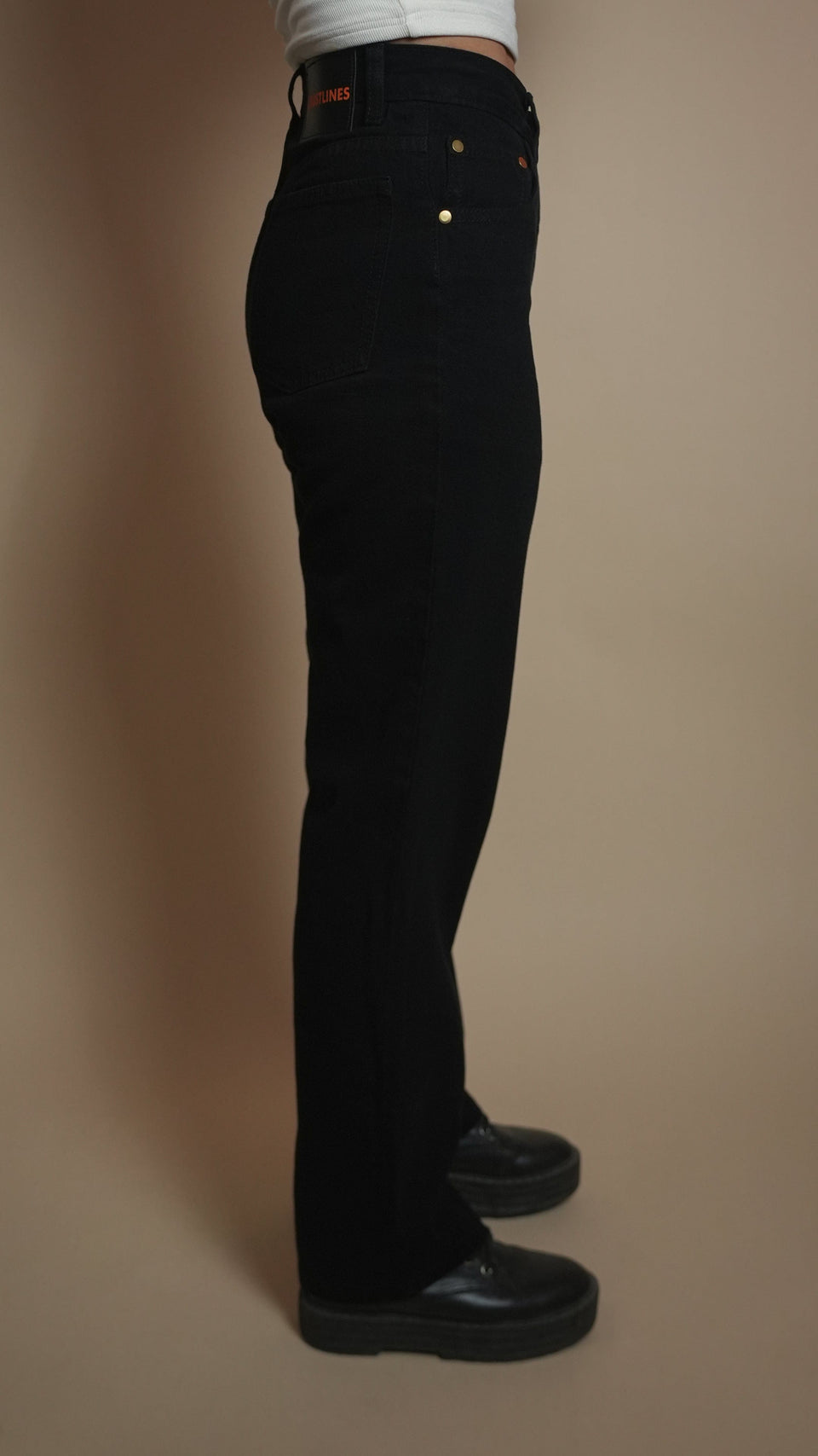 CLASSIC BLACK DENIM WOMEN'S JEANS