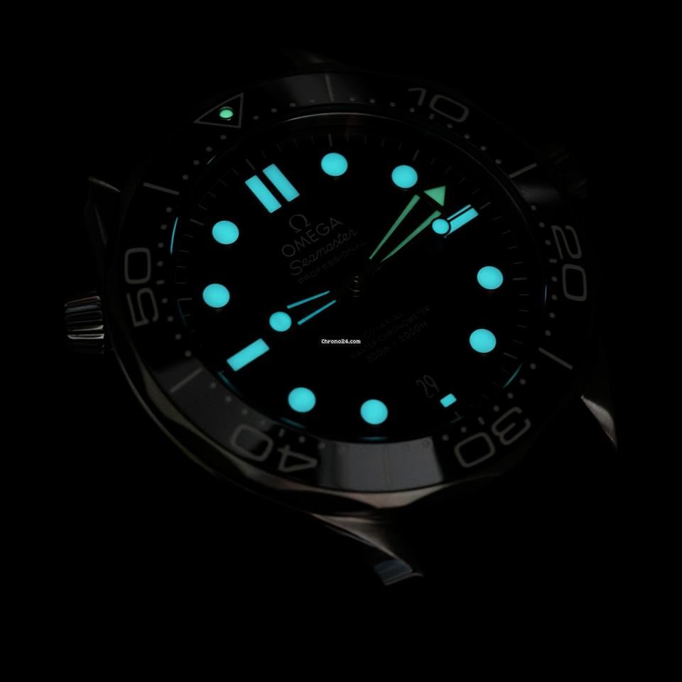 Omega Seamaster Diver 300 MMINT FULL SET Seamaster Diver 300 M Co-Axial Master Chronometer Green 210.30.42.20.10.001