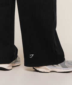 Gymshark Collegiate Graphic Straight Leg Jogger - GS Black