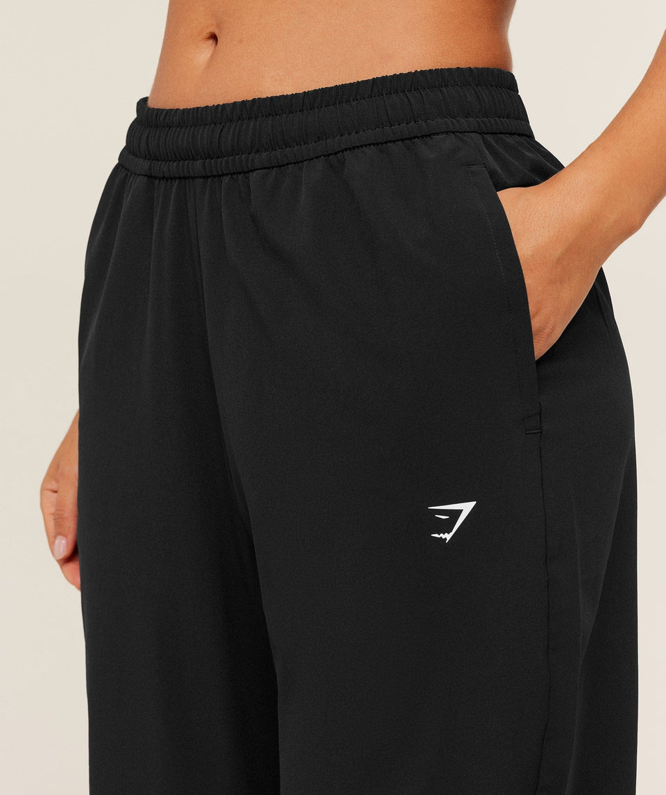 Gymshark Training Everyday Woven Straight Leg Short Pant - GS Black