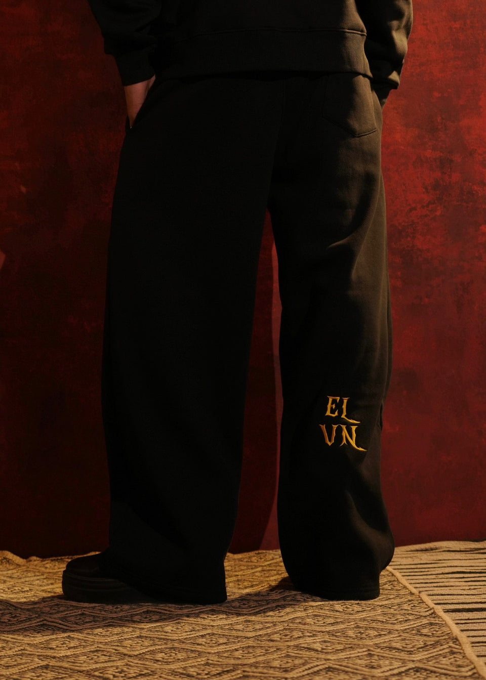 ‘HANDS OF ETERNITY’ SWEATPANTS | BLACK