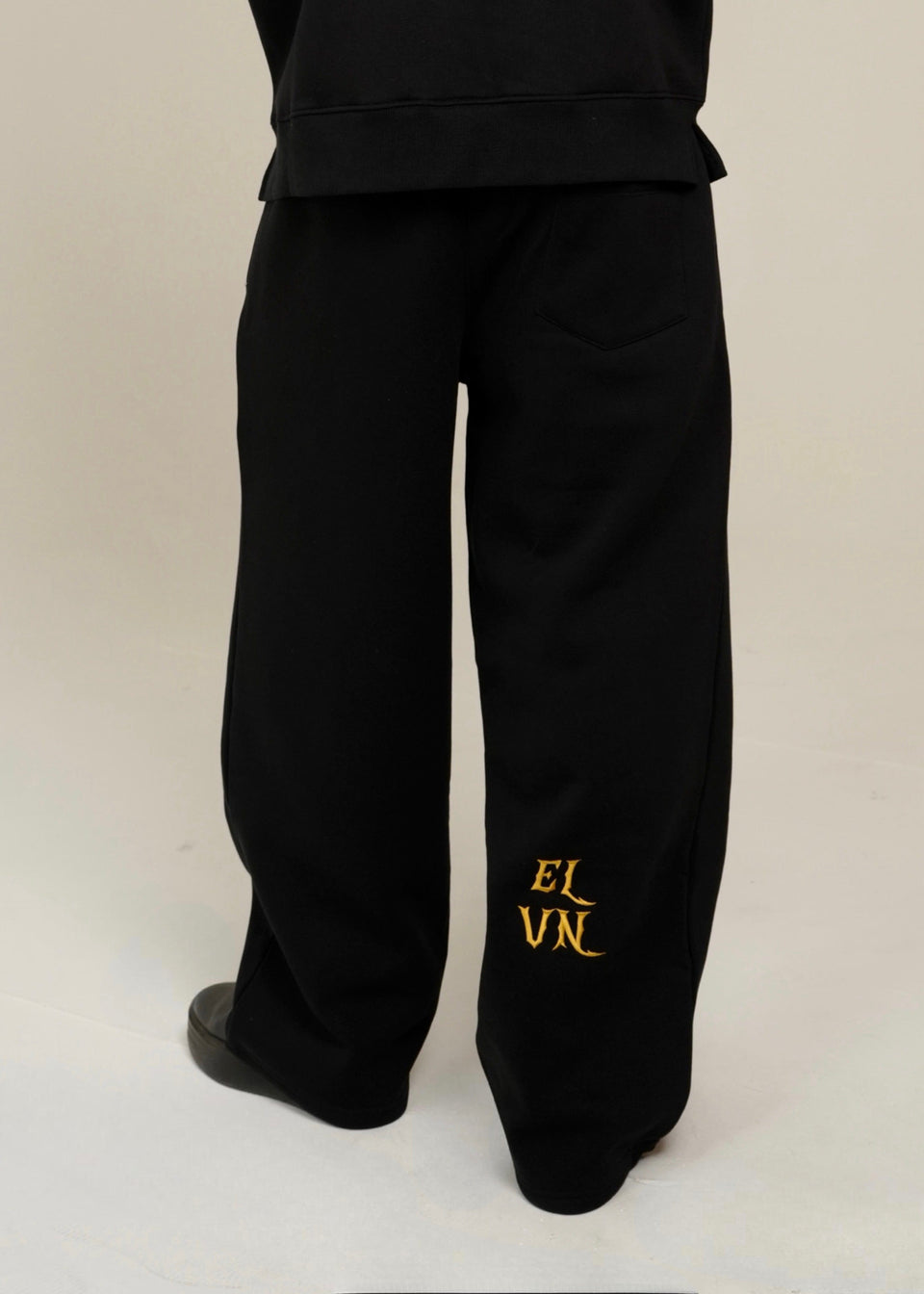 ‘HANDS OF ETERNITY’ SWEATPANTS | BLACK