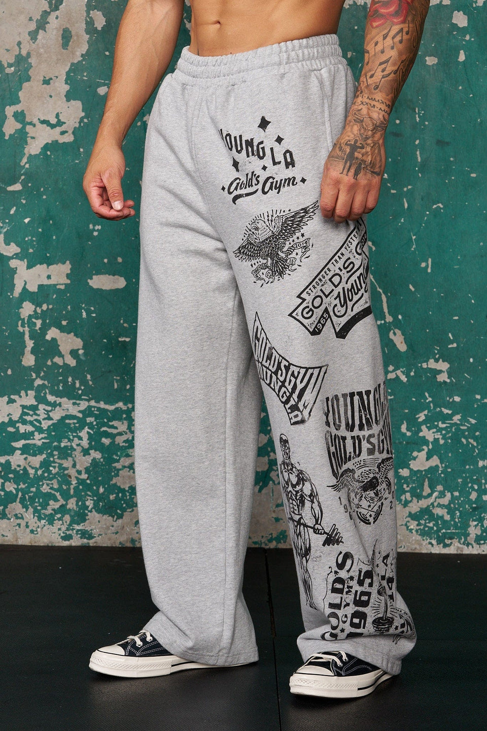2142 - Golds Gym Evolution Sweats