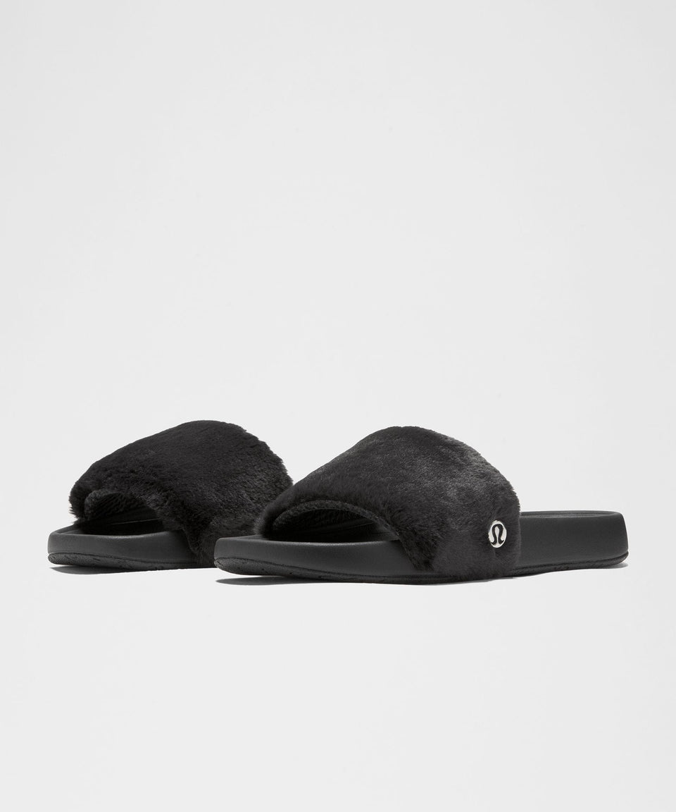 Lululemon Women's Restfeel Faux Fur Slide