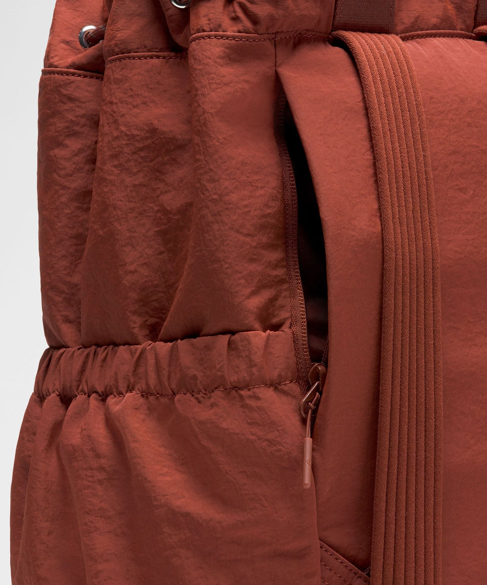 Lululemon 2-in-1 Drawstring Bucket Bag