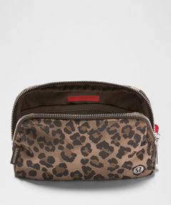 Lululemon Everywhere Belt Bag 1L *Leopard