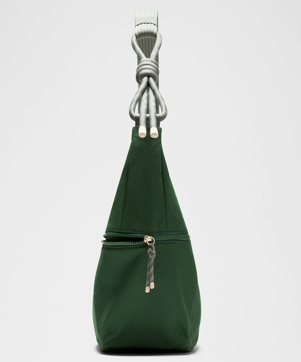Lululemon Large Slouchy Sling Bag 13L *Paracord