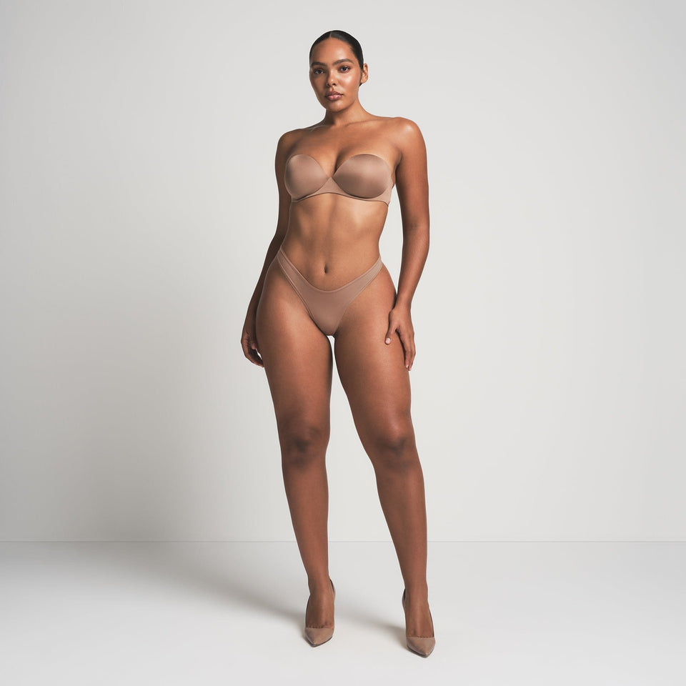 Skims Ultimate Strapless Push-up Bra — Part 2
