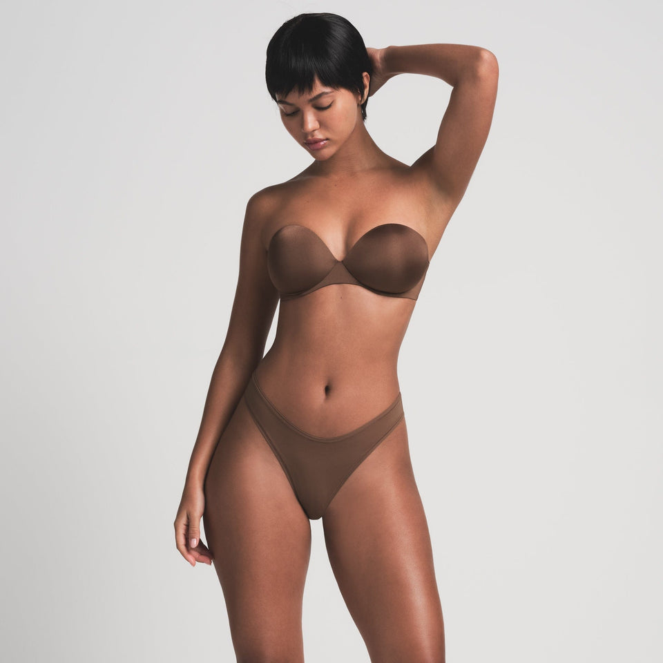 Skims Ultimate Strapless Push-up Bra — Part 2