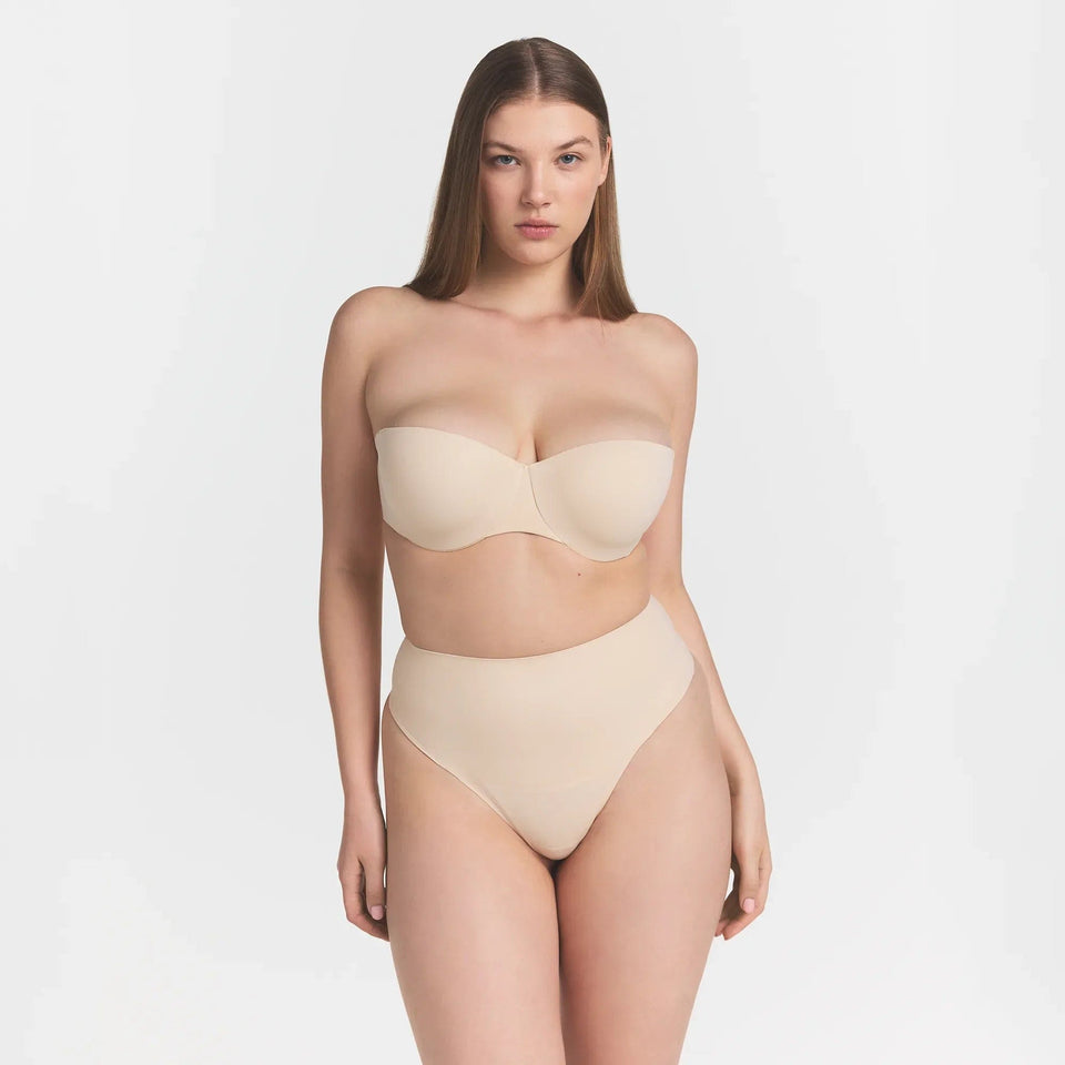 Smoothing Intimates Strapless Bra — Part 1