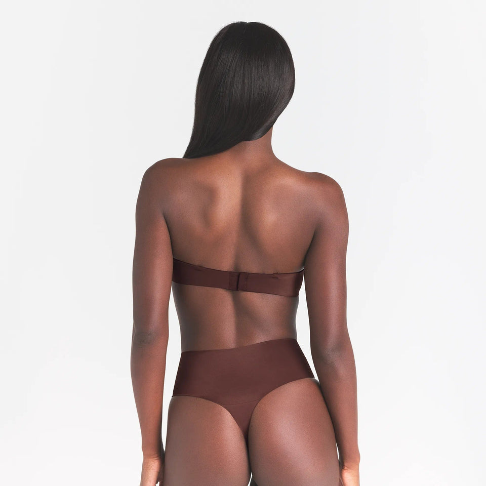 Smoothing Intimates Strapless Bra — Part 1