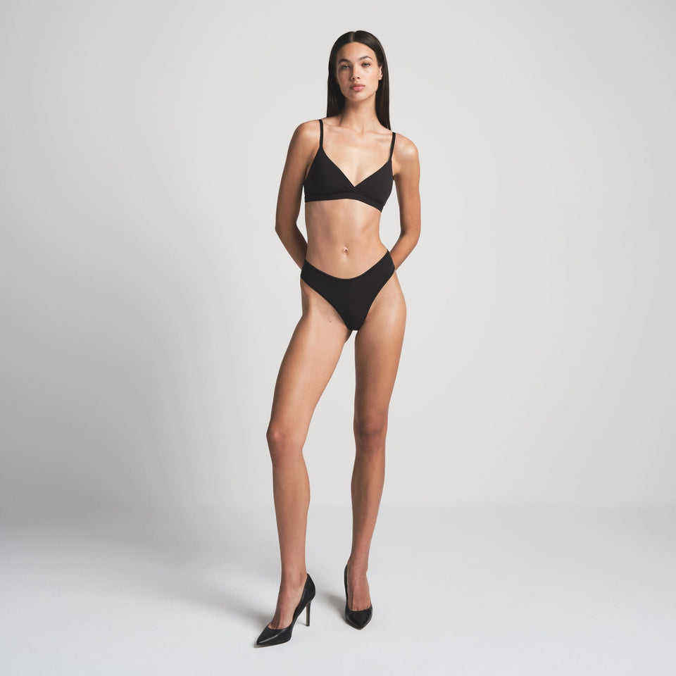 Fits Everybody Crossover Bralette