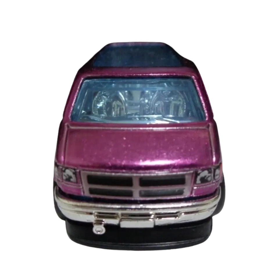 Hot Wheels Super Treasure Hunt 2022 Dodge Van