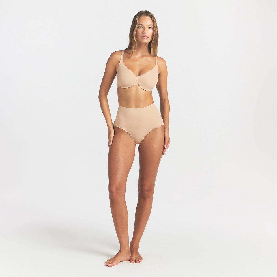 Smoothing Intimates High-waisted Brief