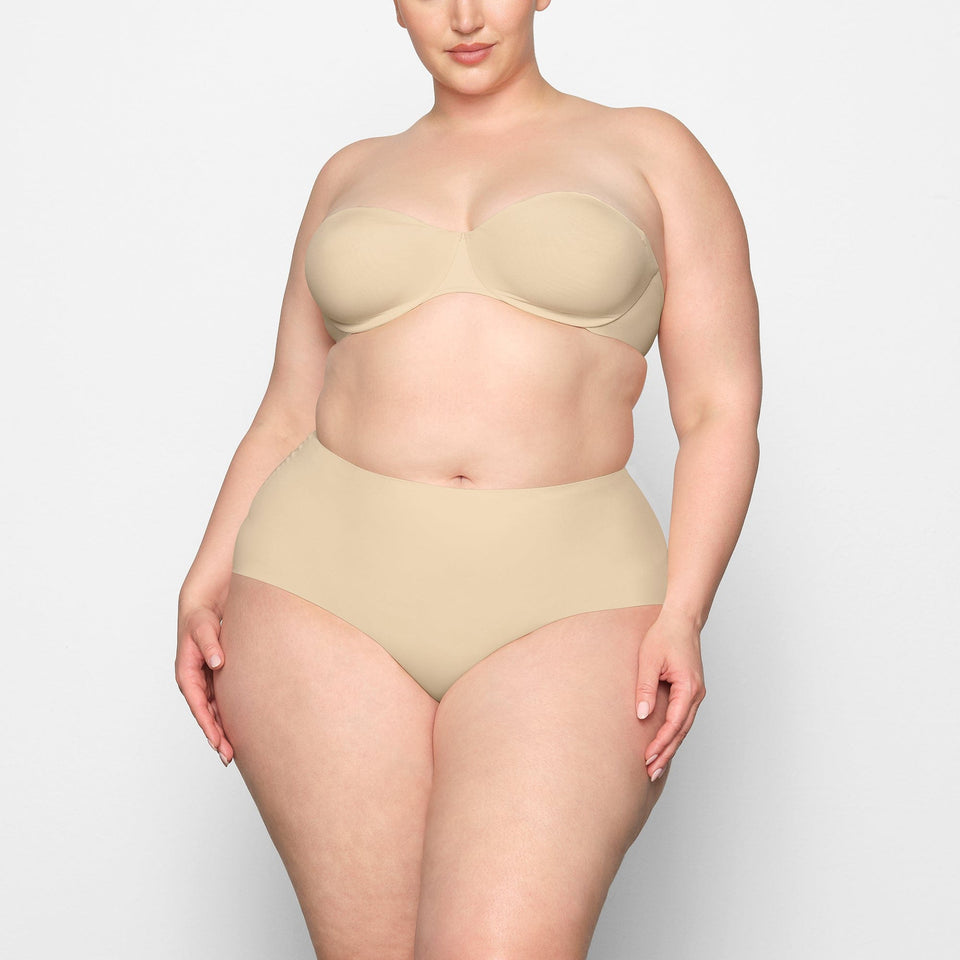 Smoothing Intimates High-waisted Brief