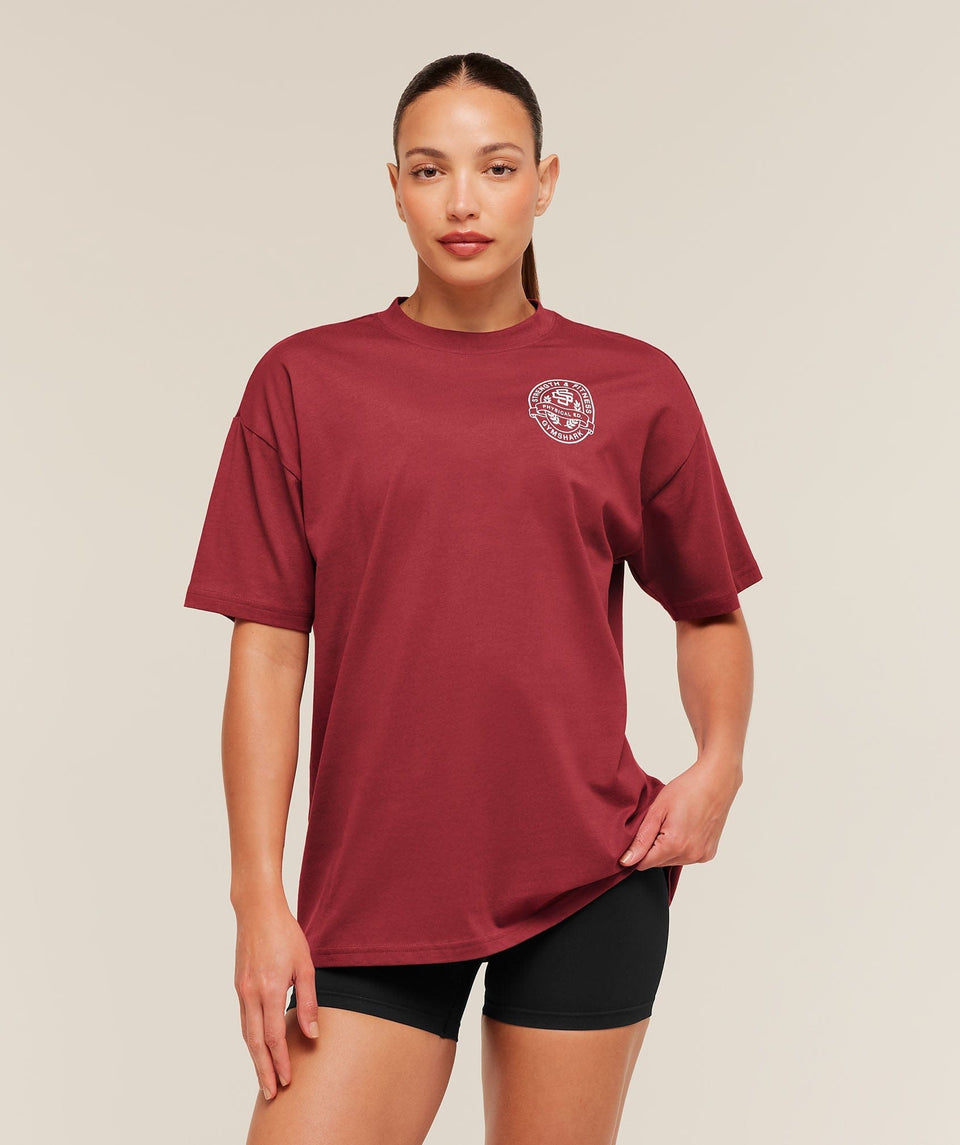 Women's Gymshark Strength And Fitness Crest Graphic T-Shirt Athletic Burgundy