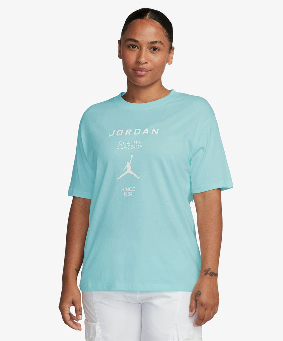 JORDAN GIRLFRIEND T-SHIRT { LIGHT DEW/WHITE