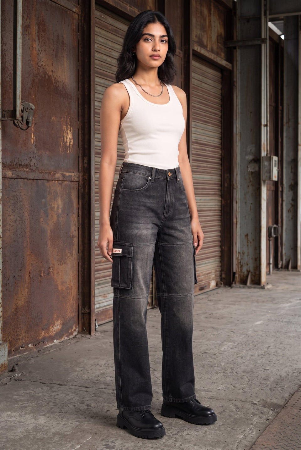 CARBON BLACK DENIM WOMEN'S CARGO
