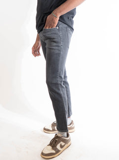 Calvin Klein Jeans Visual Washed Black Cotton Slim Fit Jeans (30)